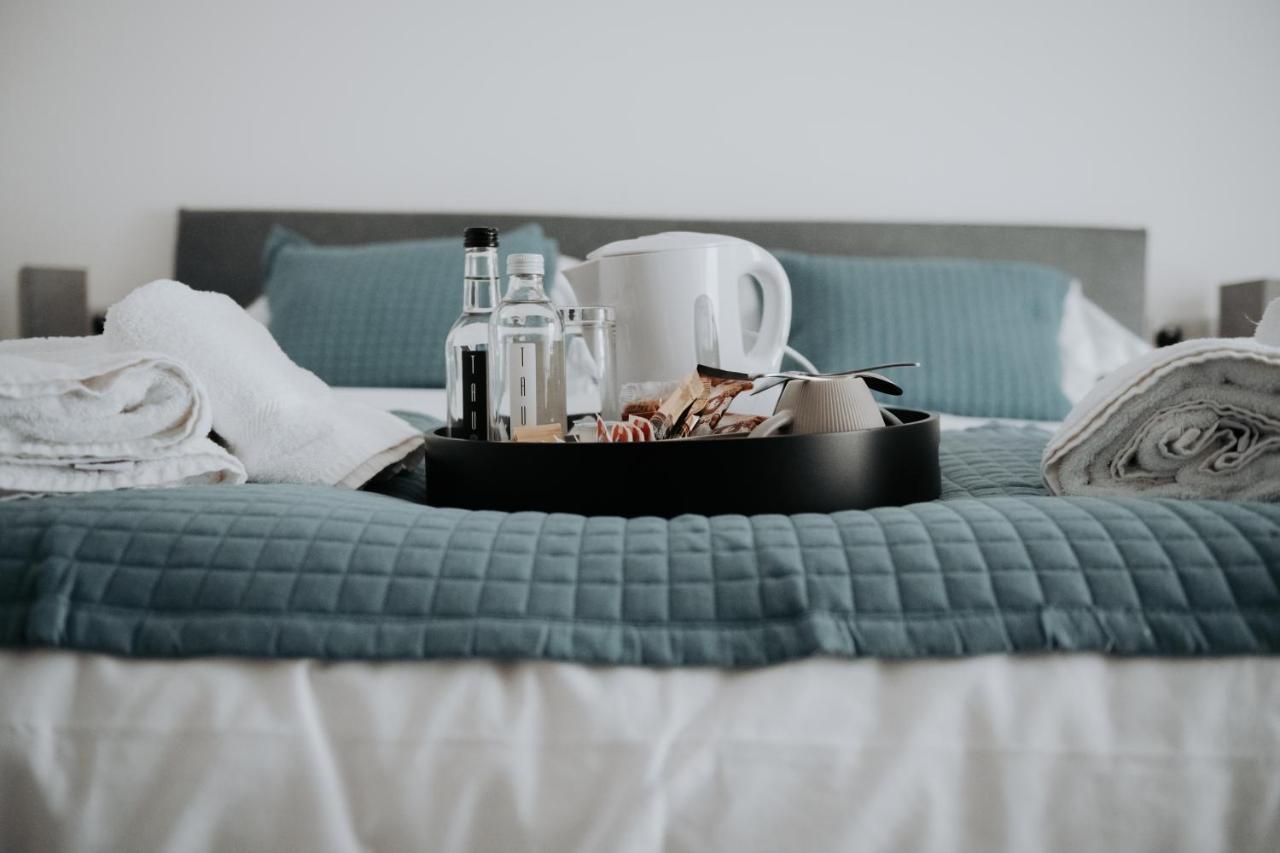 Bed and Breakfast The Fox And Hounds Bancyfelin Экстерьер фото